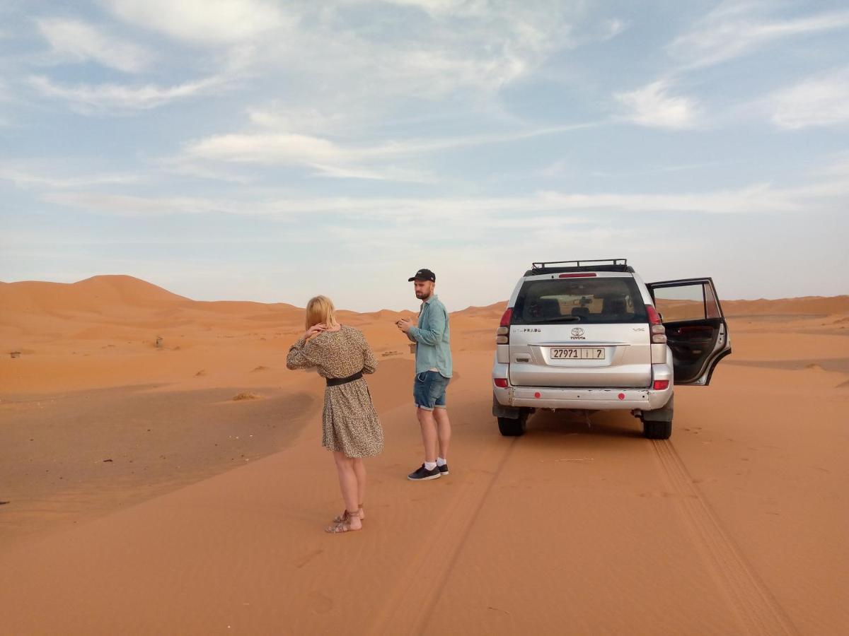 Hotel Luxury Camp & Activities à Merzouga Extérieur photo