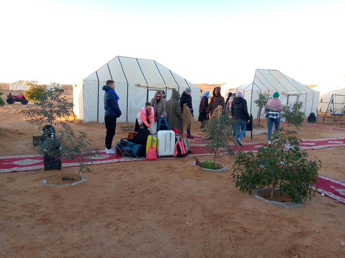 Hotel Luxury Camp & Activities à Merzouga Extérieur photo