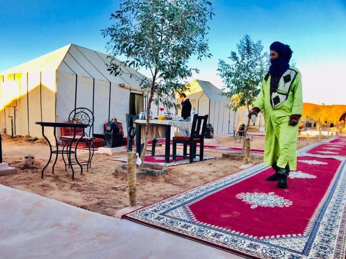 Hotel Luxury Camp & Activities à Merzouga Extérieur photo