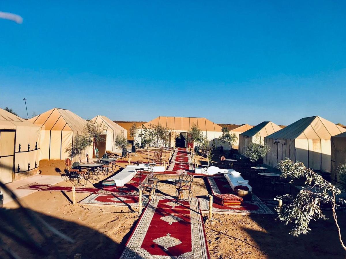 Hotel Luxury Camp & Activities à Merzouga Extérieur photo