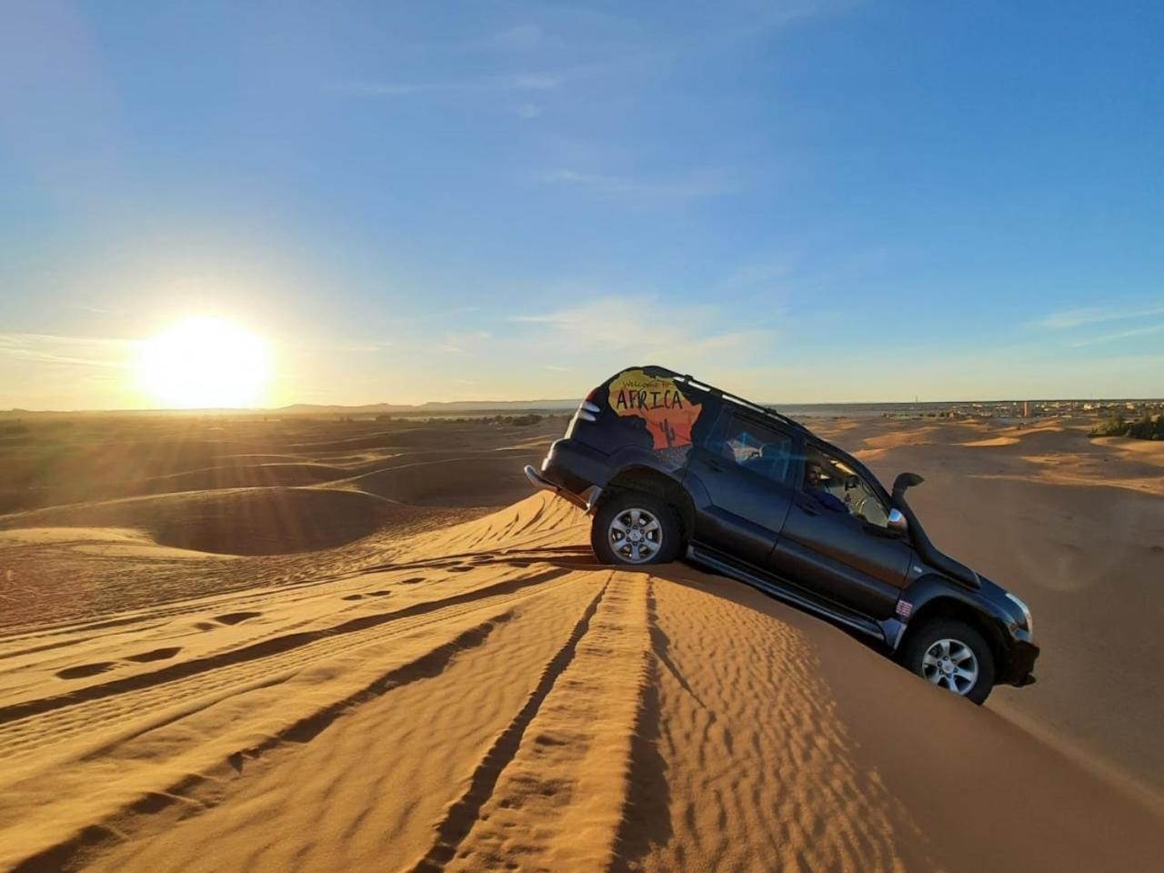 Hotel Luxury Camp & Activities à Merzouga Extérieur photo