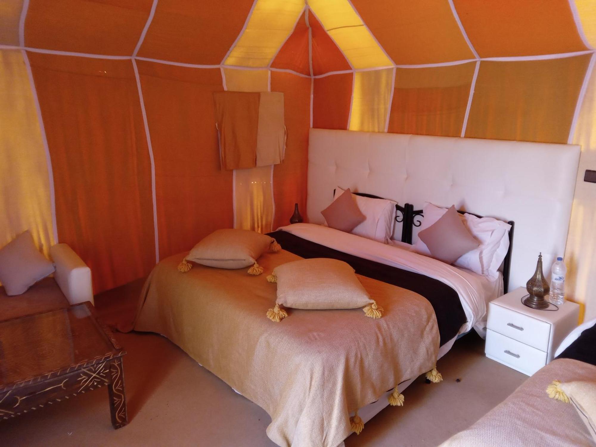 Hotel Luxury Camp & Activities à Merzouga Extérieur photo